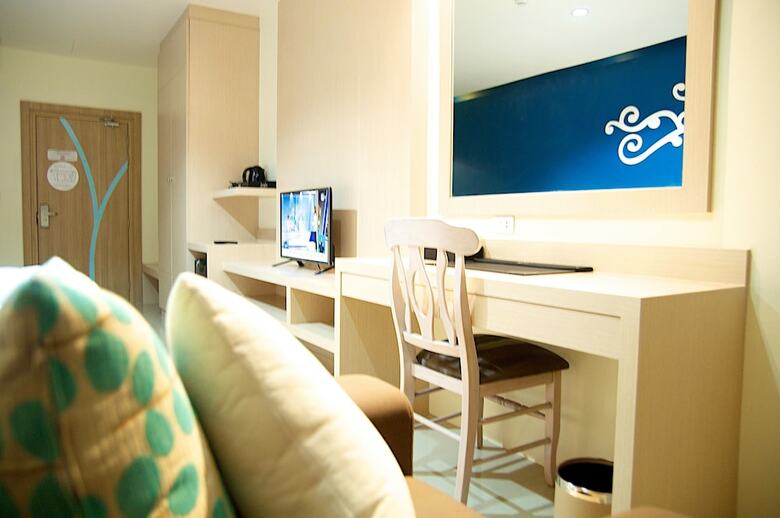 Hotel Jolly Suites Petkasem
