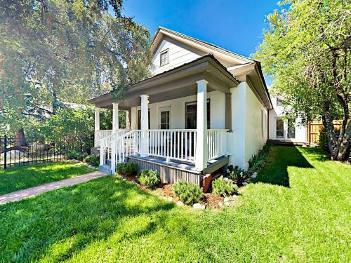 242 Hill Street House