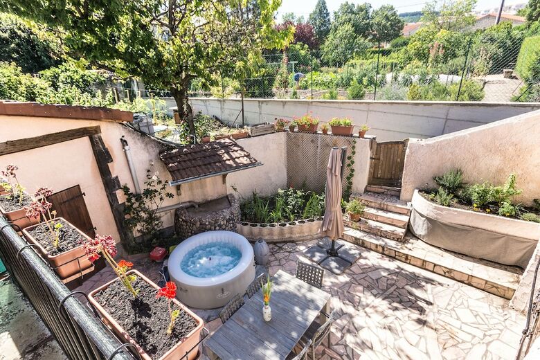 Hotel Chris & Jo Chambres D'h�tes