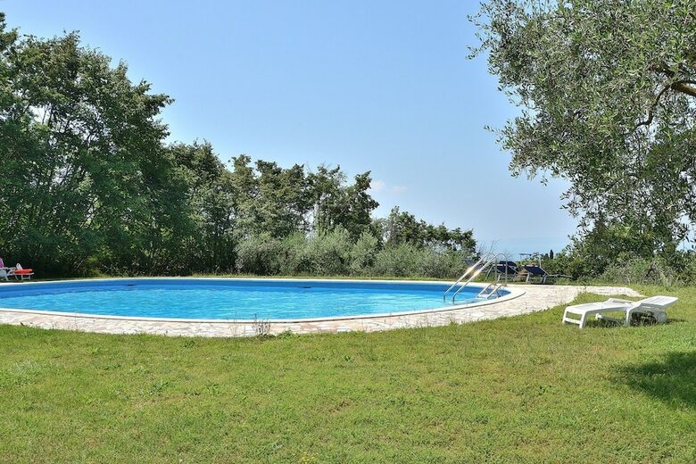Apartamento Residence Ai Vigneti With Pool