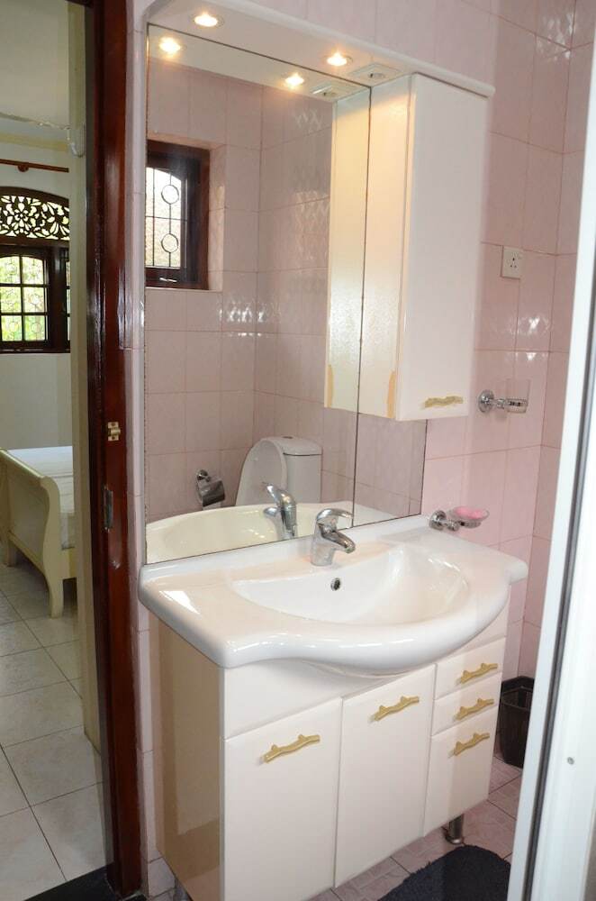 Bed & Breakfast Gondolas Holiday Lanka