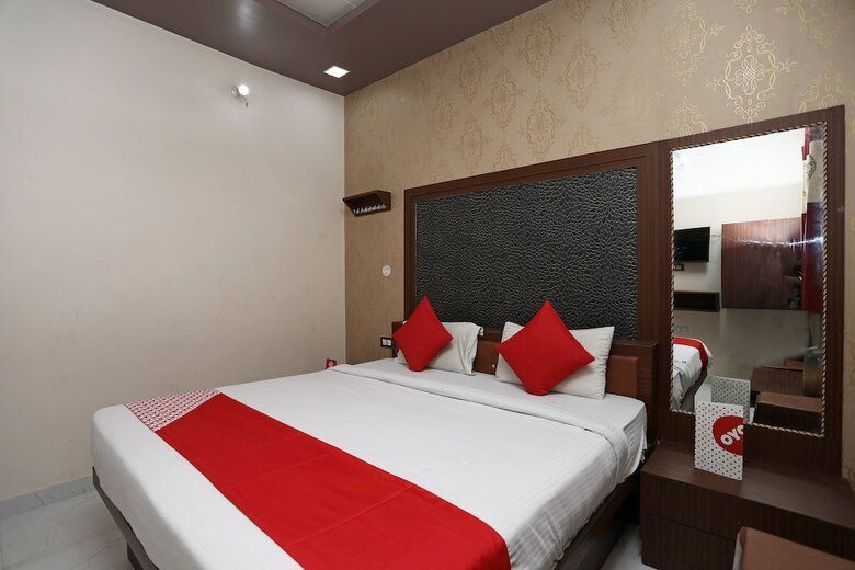 Hotel Oyo 18346 Glorify Stay2