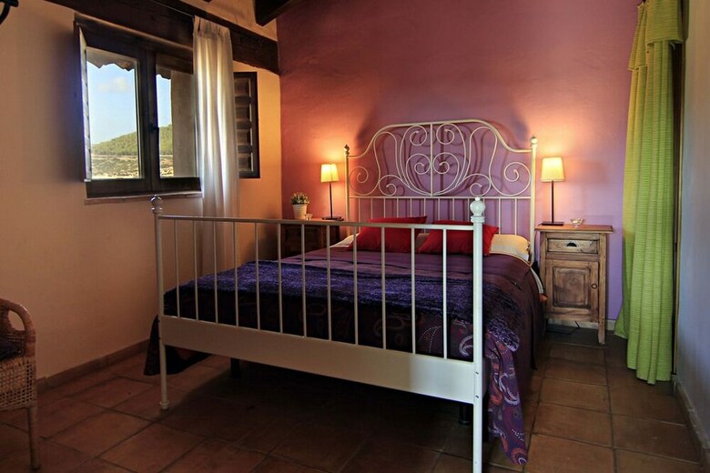 Agroturismo Masia Los Toranes