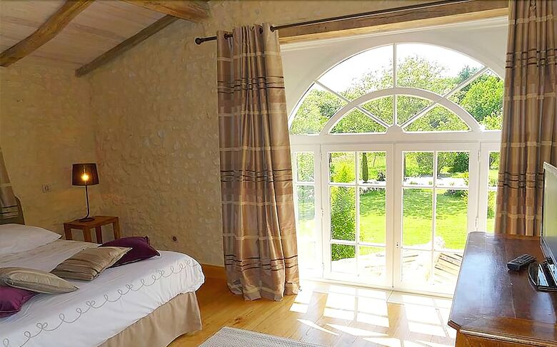 Domaine Des Doucins & Spa  - Gite Cypr�s
