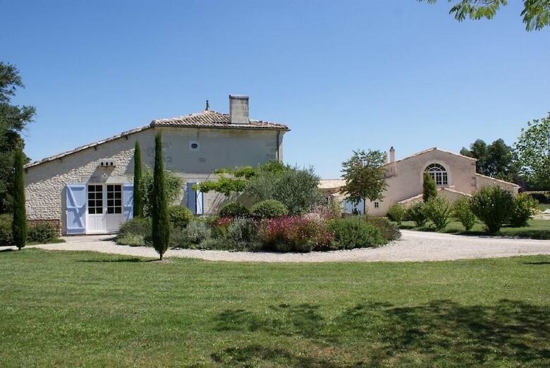 Domaine Des Doucins & Spa  - Gite Cypr�s