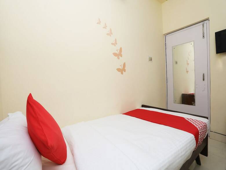 Oyo 24081 Hotel Lata Palace & Resort