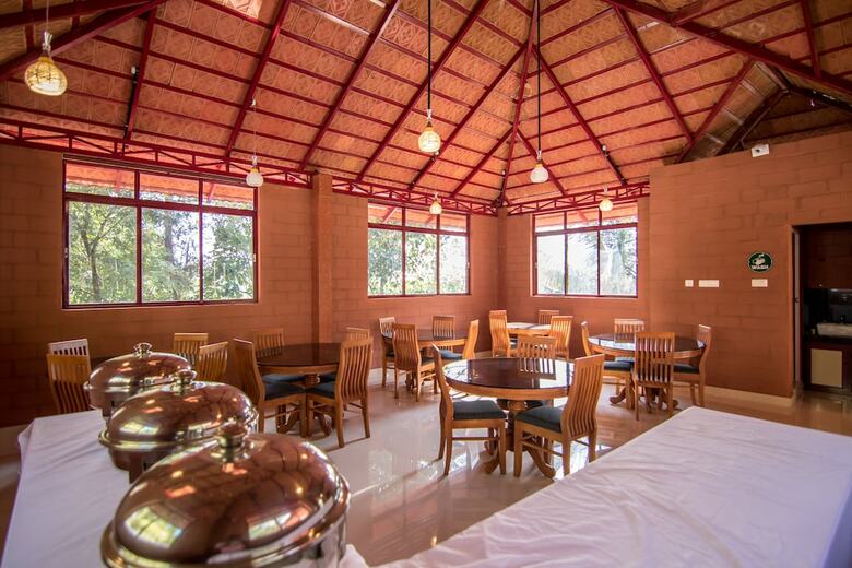 Hotel Edakkal Village Resort