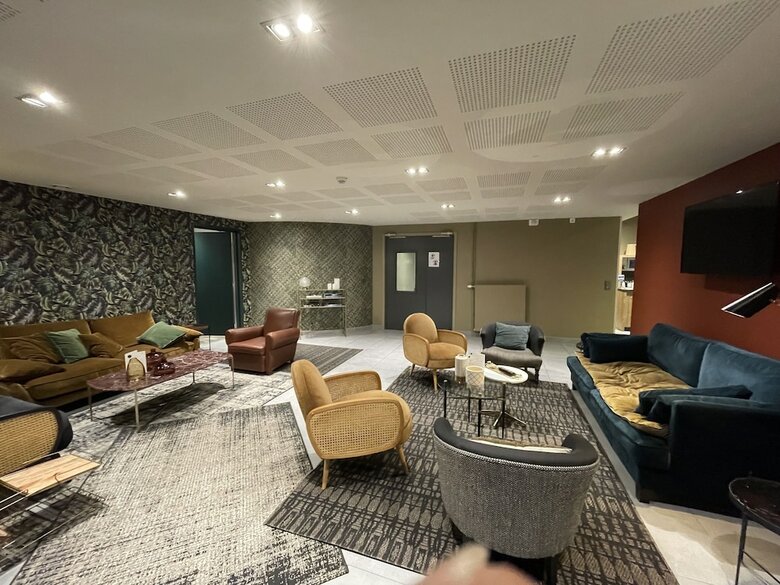Hotel H�tel Le Corbusson