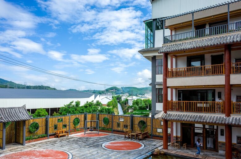 Hotel Puer Xiangtu Story Manor