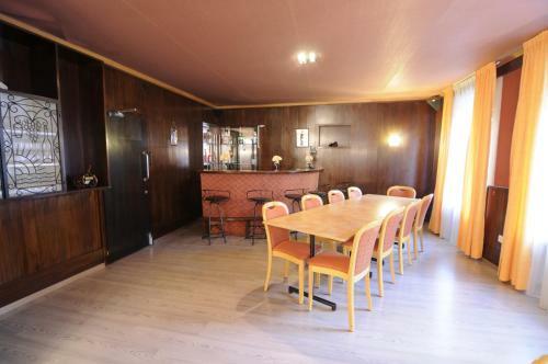 Hotel H�tel de La Croix-blanche
