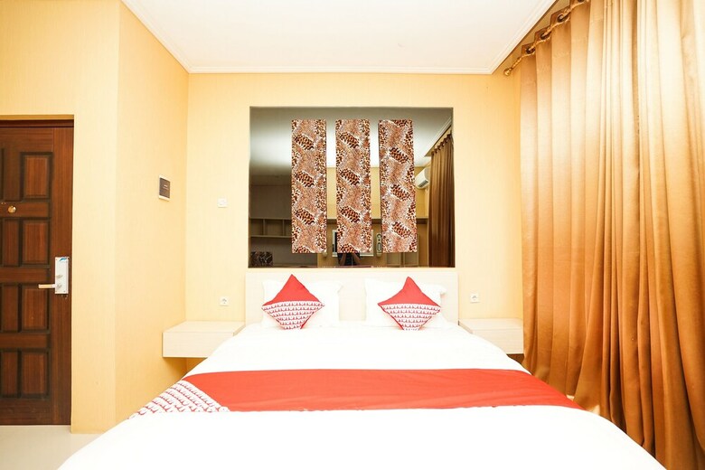 Hostal Oyo 511 Grace Residence