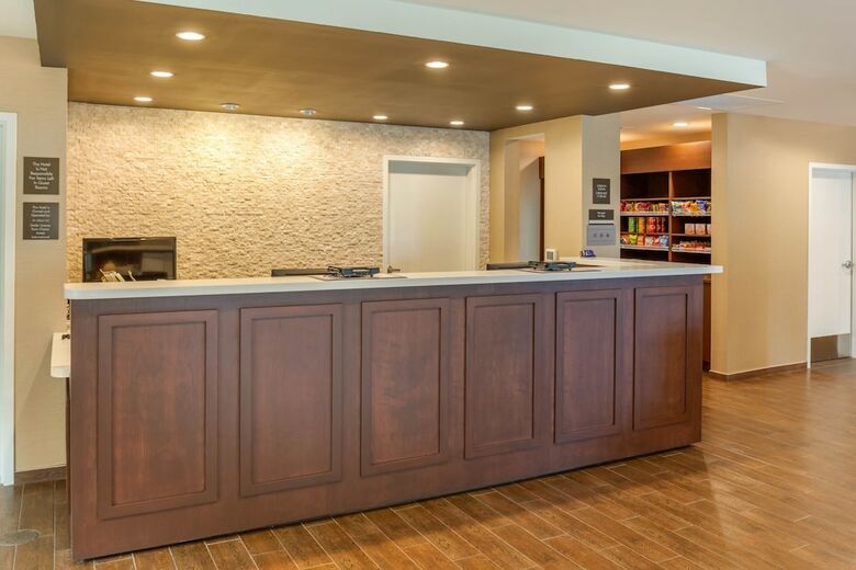 Hotel Comfort Inn & Suites