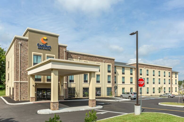 Hotel Comfort Inn & Suites