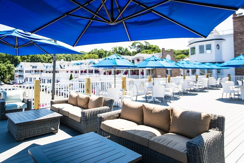 Danfords Hotel And Marina
