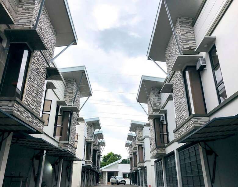 Sky Hotel Pampanga