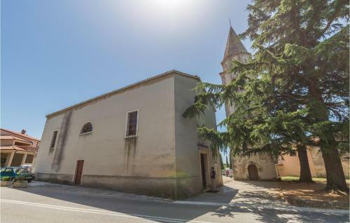 Four-bedroom Holiday Home In Jural