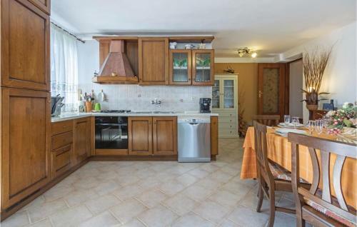 Four-bedroom Holiday Home In Jural
