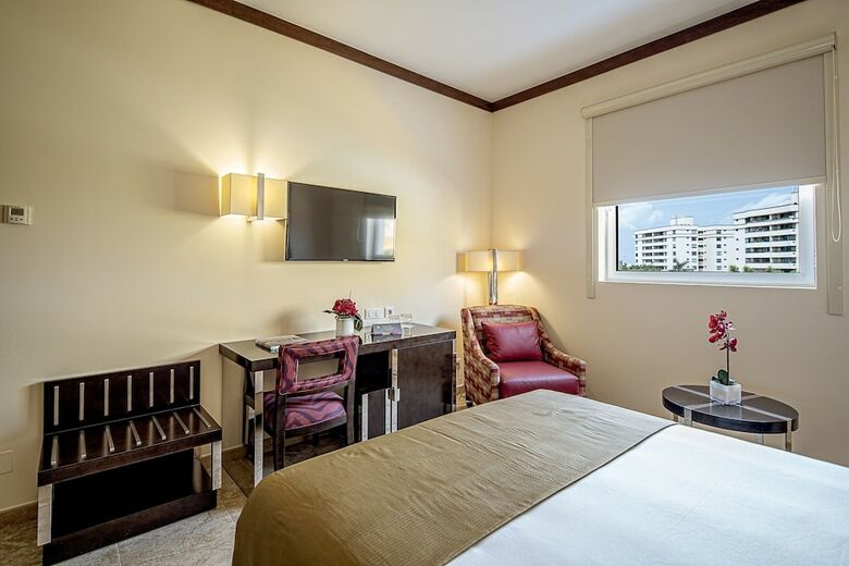 Iu Hotel Luena