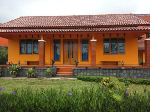 Villa Rasberry Garden