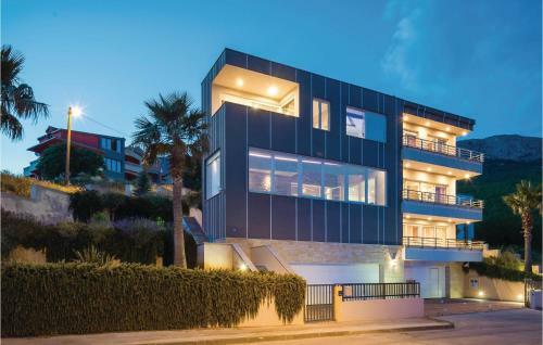 Five-bedroom Holiday Home In Kucine