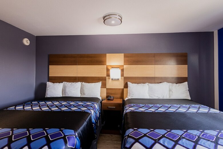 Hotel Coratel Inn & Suites Inver Grove Heights