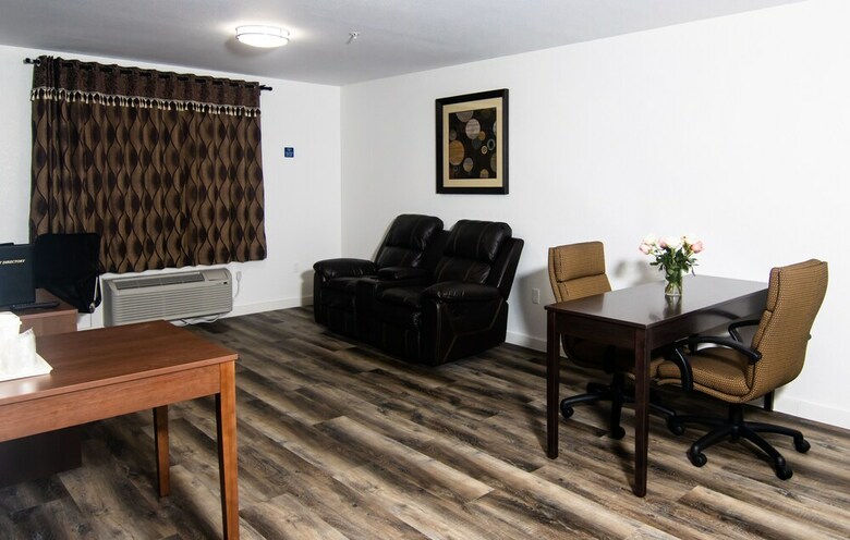Hotel Coratel Inn & Suites Inver Grove Heights