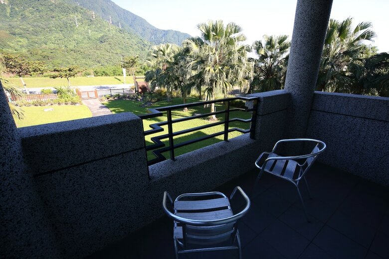 B&B Mountain View