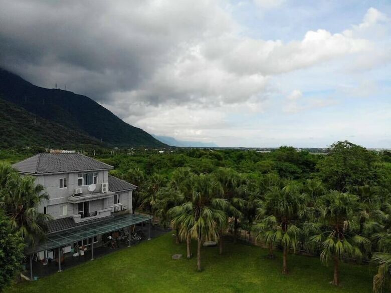 B&B Mountain View