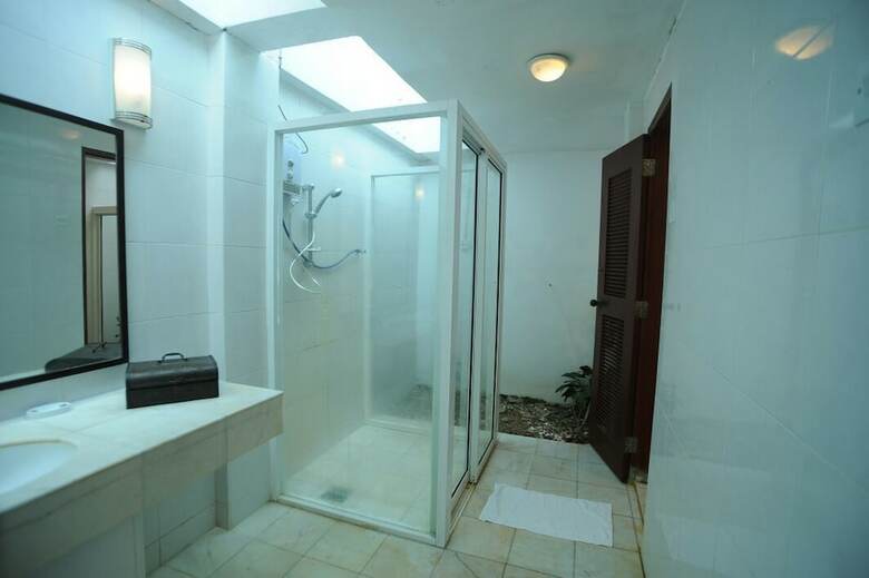 Hotel Sari Pacifica Resort & Spa Sibu Island