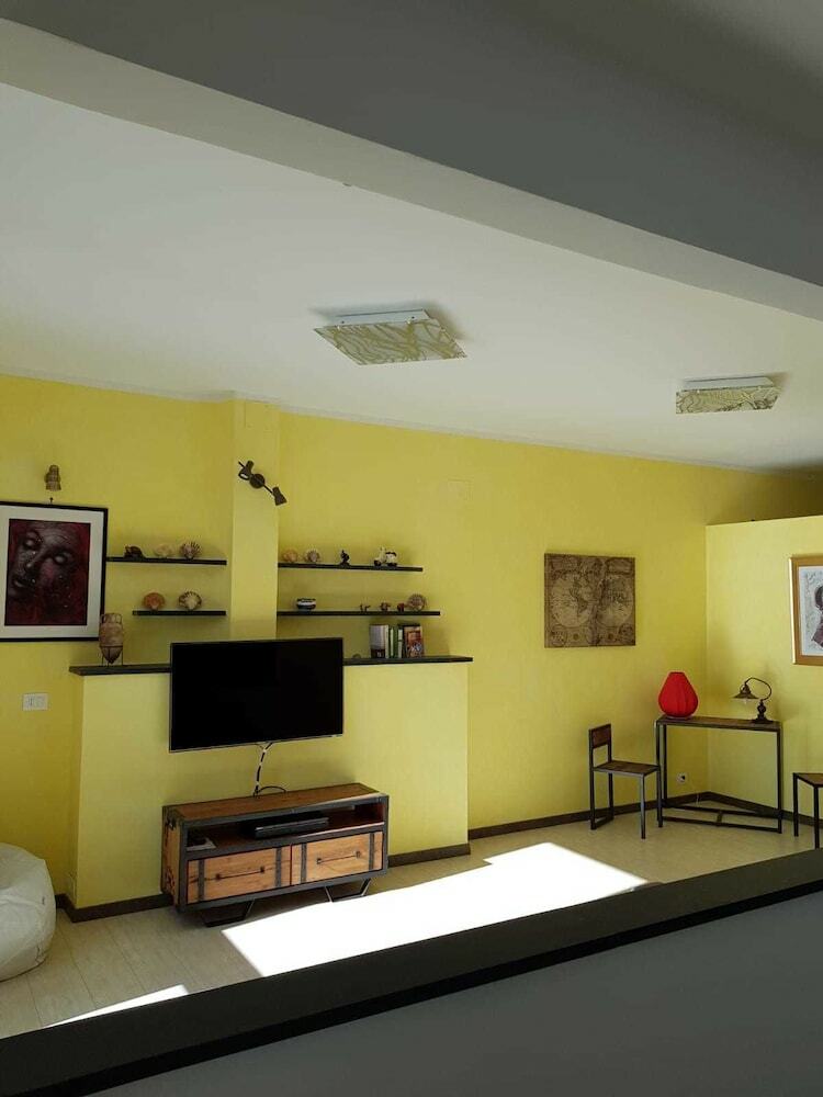 Lovely Apartment On The Ligurian Sea