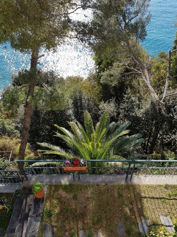 Lovely Apartment On The Ligurian Sea