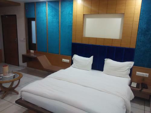 Hotel Apex Inn
