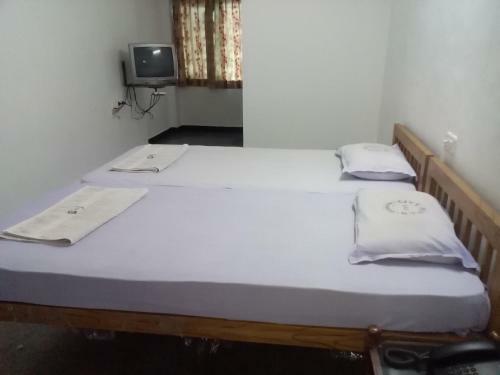 Lodge City Minar Regency
