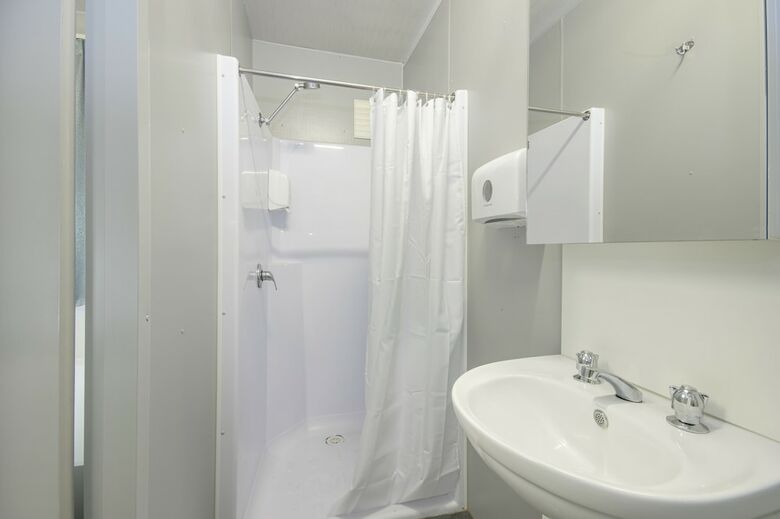 Hotel Lake Kawana Accommodation