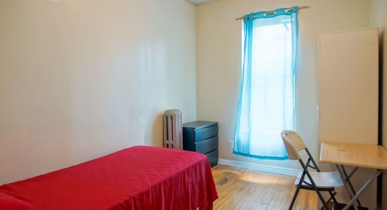 Hotel Furnished Eastern Parkway Guest House
