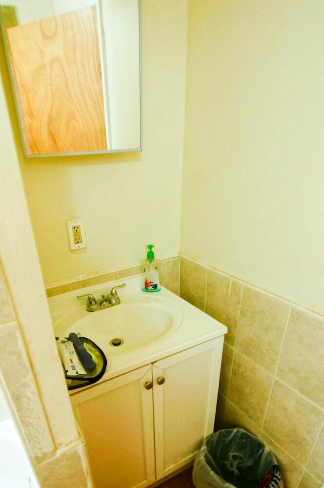 Hotel Furnished Eastern Parkway Guest House