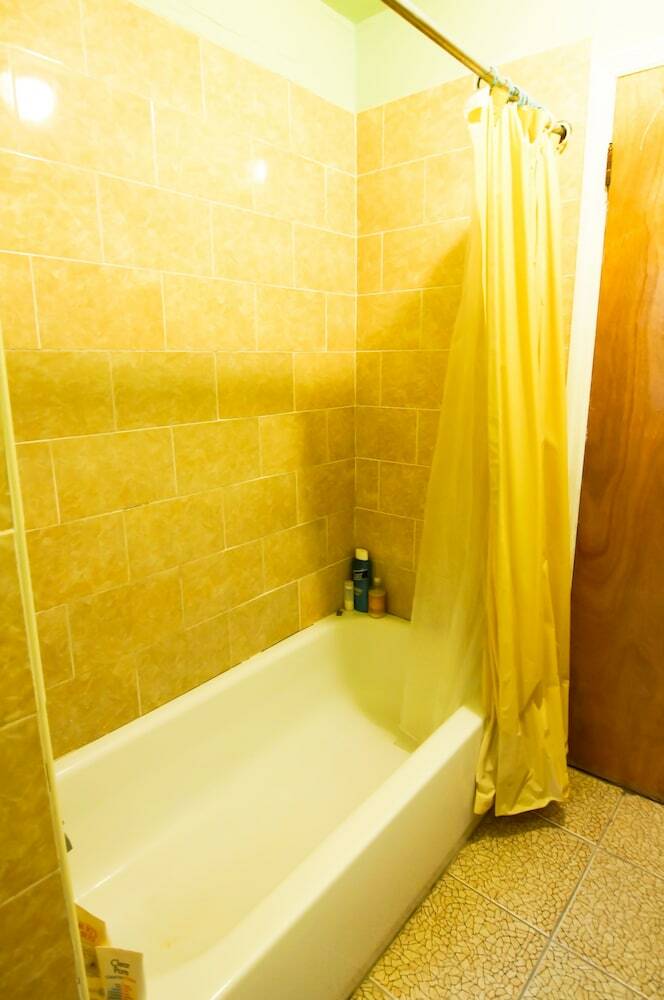 Hotel Furnished Eastern Parkway Guest House