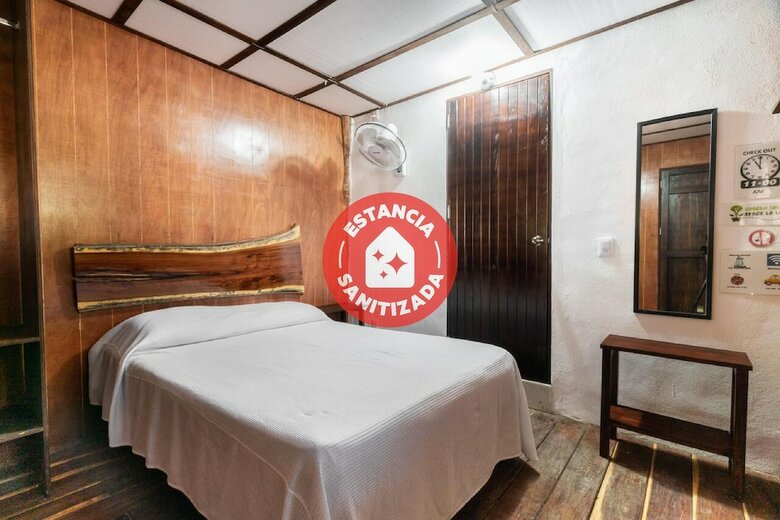 Hotel Oyo Marina Izavela