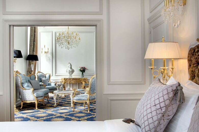 Hotel Alexandra Palace - Younan Collection