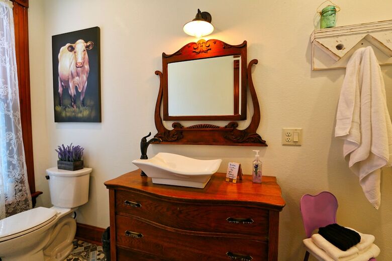 Lavender Fields Inn Bed And Breakfast