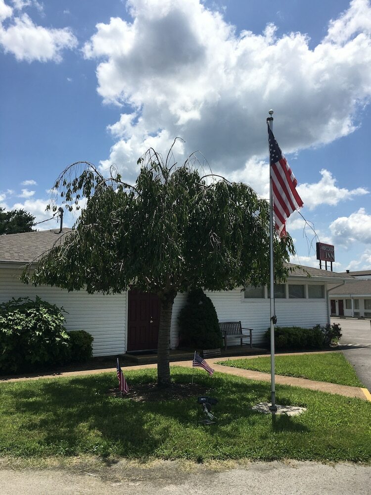 Aparthotel Ambassador Inn And Suites