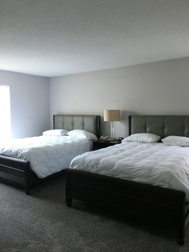 Aparthotel Ambassador Inn And Suites
