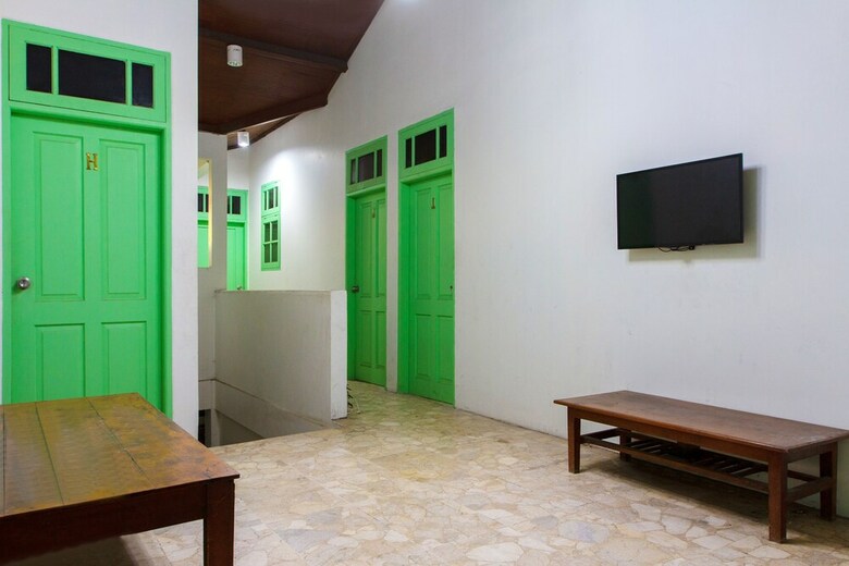 Hotel Oyo 502 Wisma Bukti