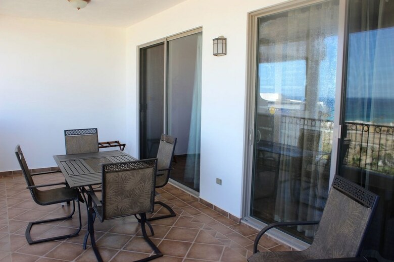 Casa Blanca 2br Cd 703-v By Casago