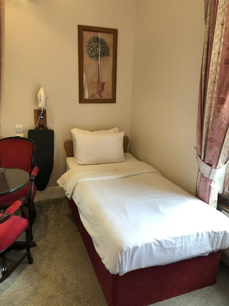Hotel Leeson Bridge Guesthouse