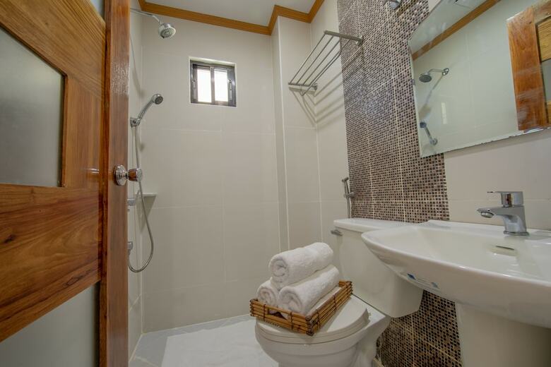 Rawis Resort Hotel