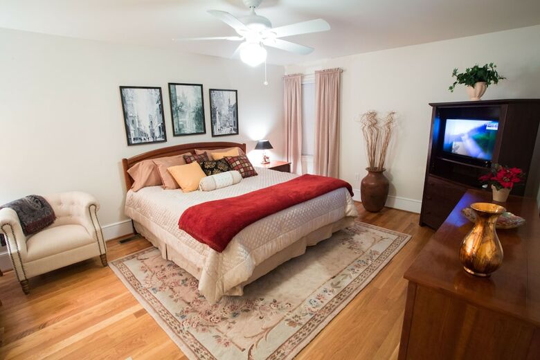 Bed & Breakfast Loudoun Valley Manor