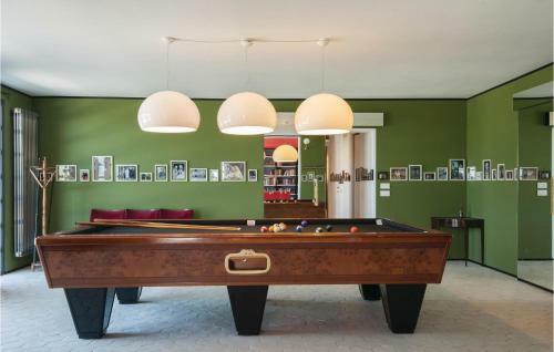 Seven-bedroom Holiday Home In Perugia