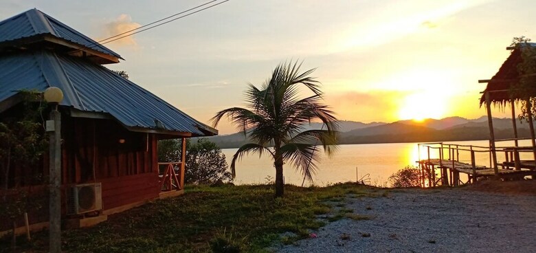 Hotel Thai-myanmar Riverside Resort