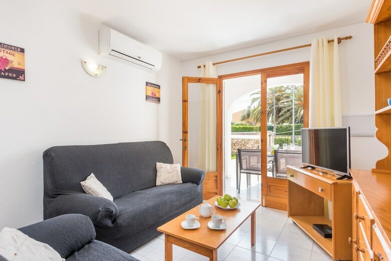 Apartamentos Menorca Palmeras